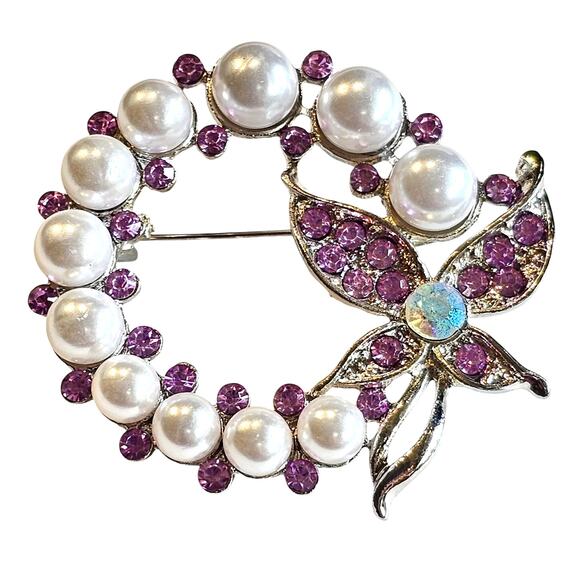 Purple Brooch Pin Faux Pearl Rhinestone Butterfly Silver Tone Wreath Gift Box - Picture 1 of 10